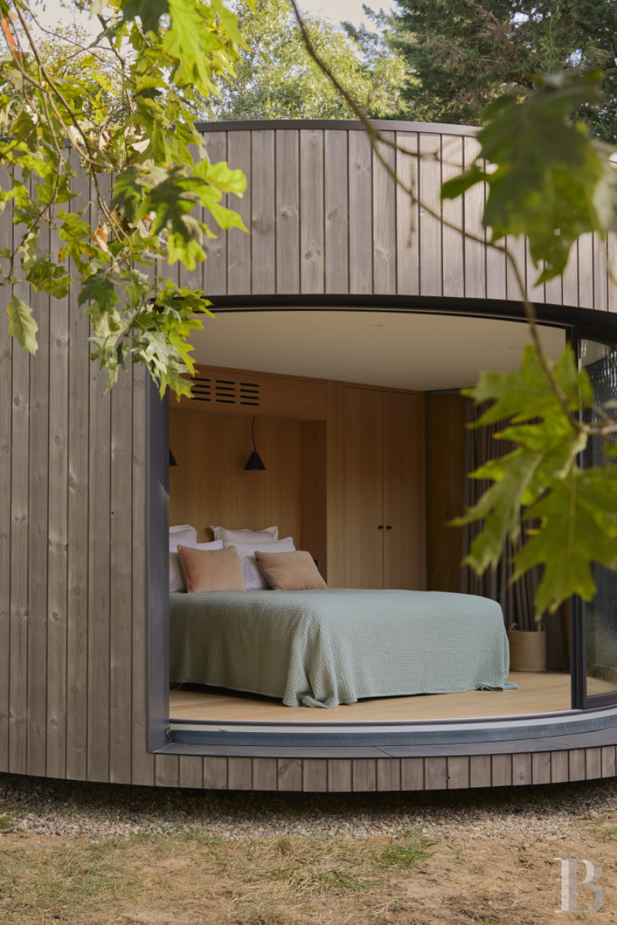 Dans le Gâtinais Val de Loing, au sud de Paris, une maison traditionnelle et sa grange rénovées dans un esprit contemporain - photo  n°39